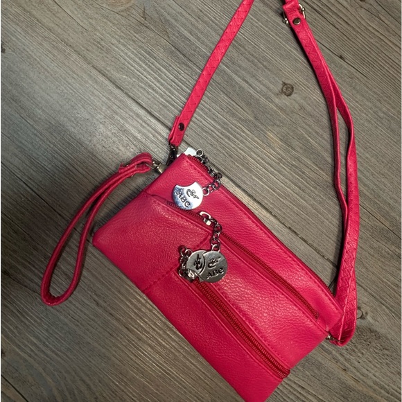 ABC PINK TRAVEL WALLET NWOT - Picture 1 of 6